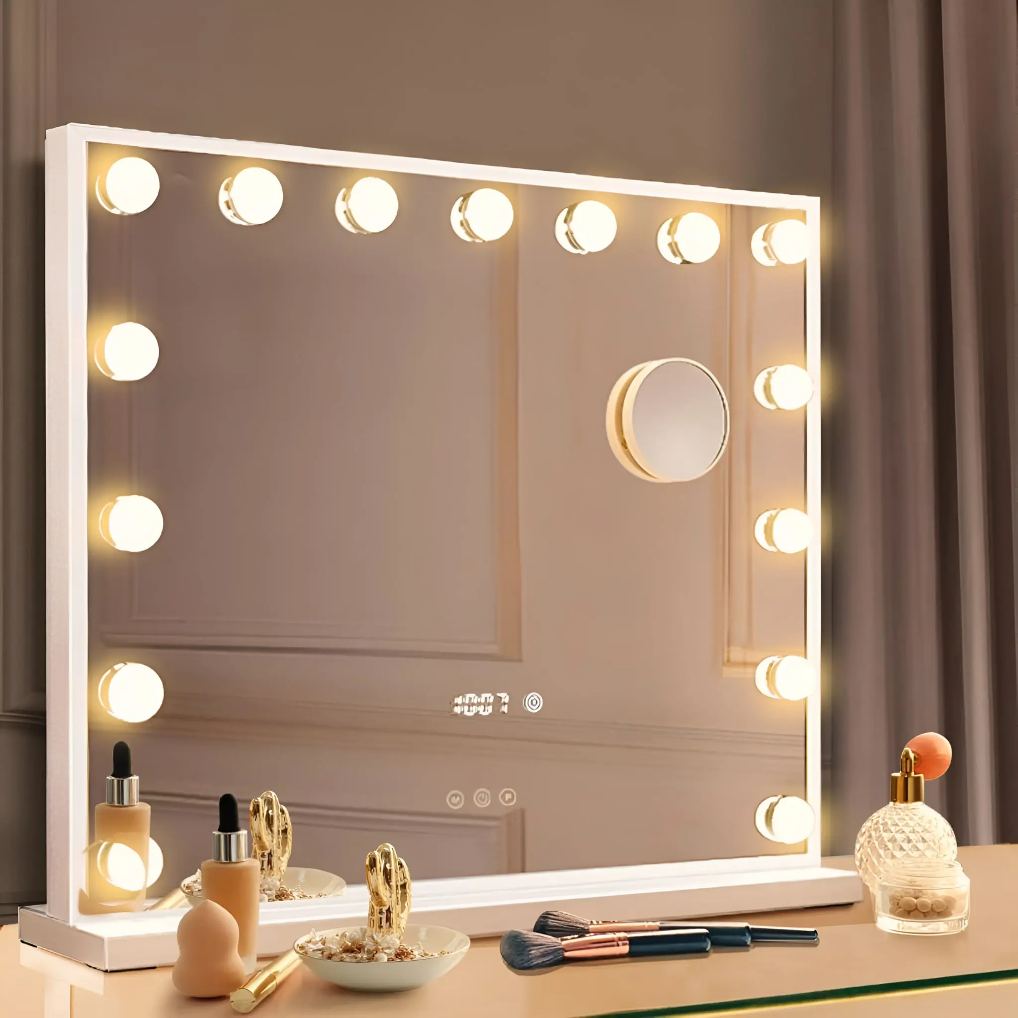 Magnifying Double-Sided Makeup Mirror - Image 6